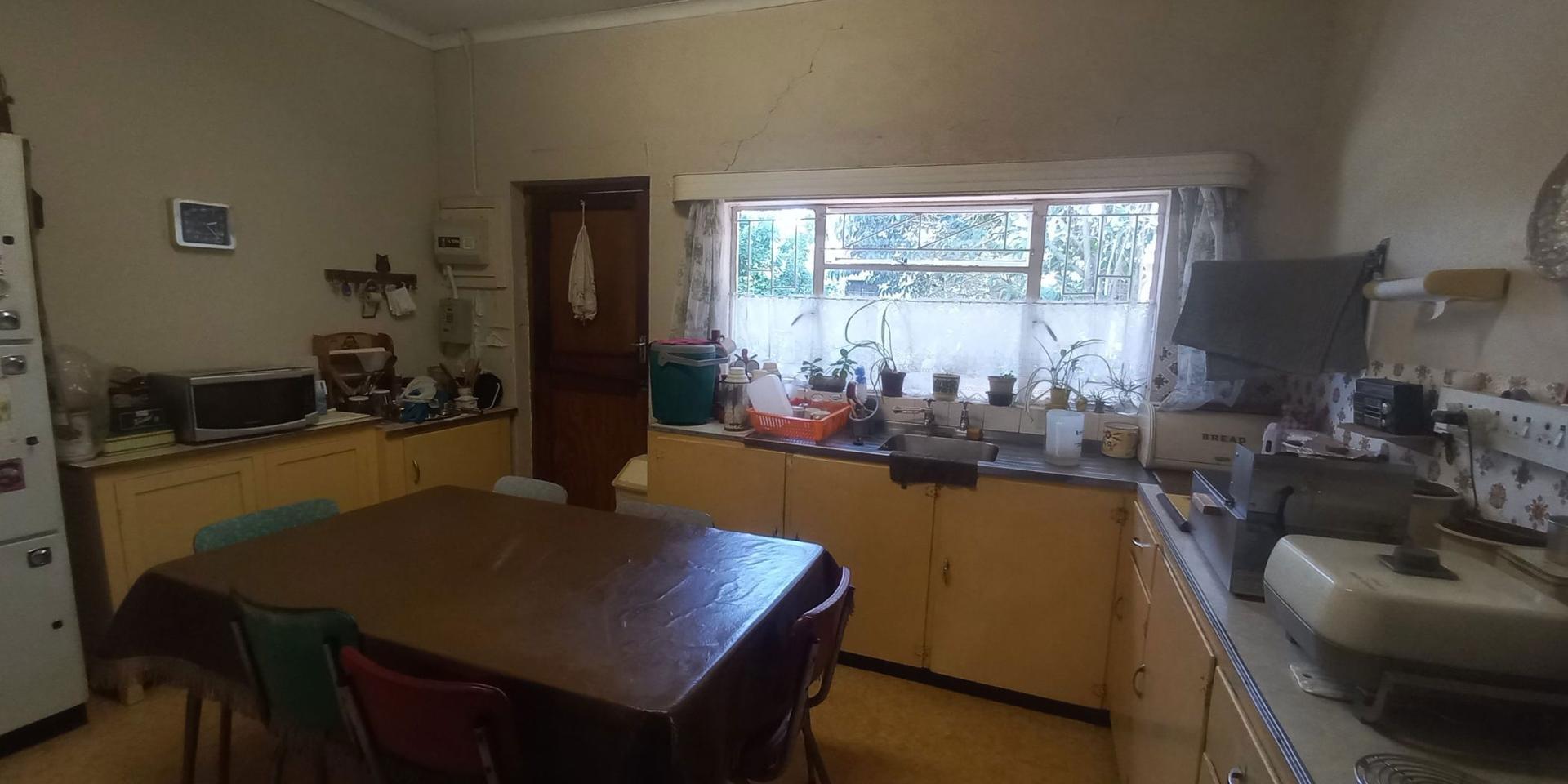 Image 5 of 6