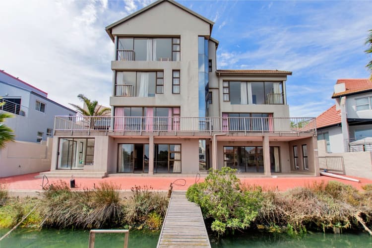Main property image