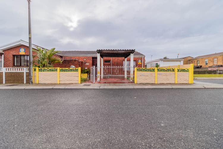 Main property image