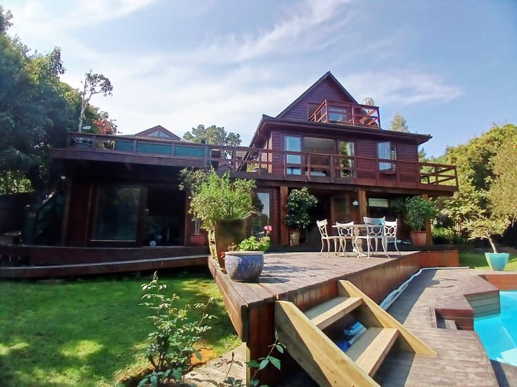 Main property image