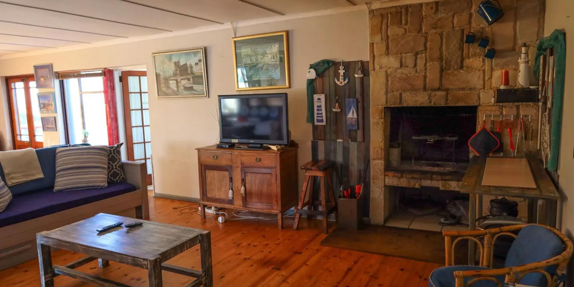 Image 4 of 6