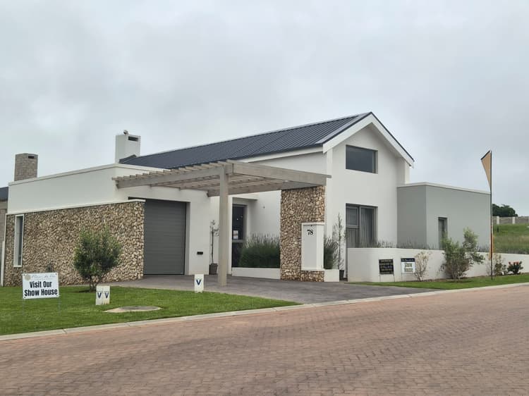 Main property image