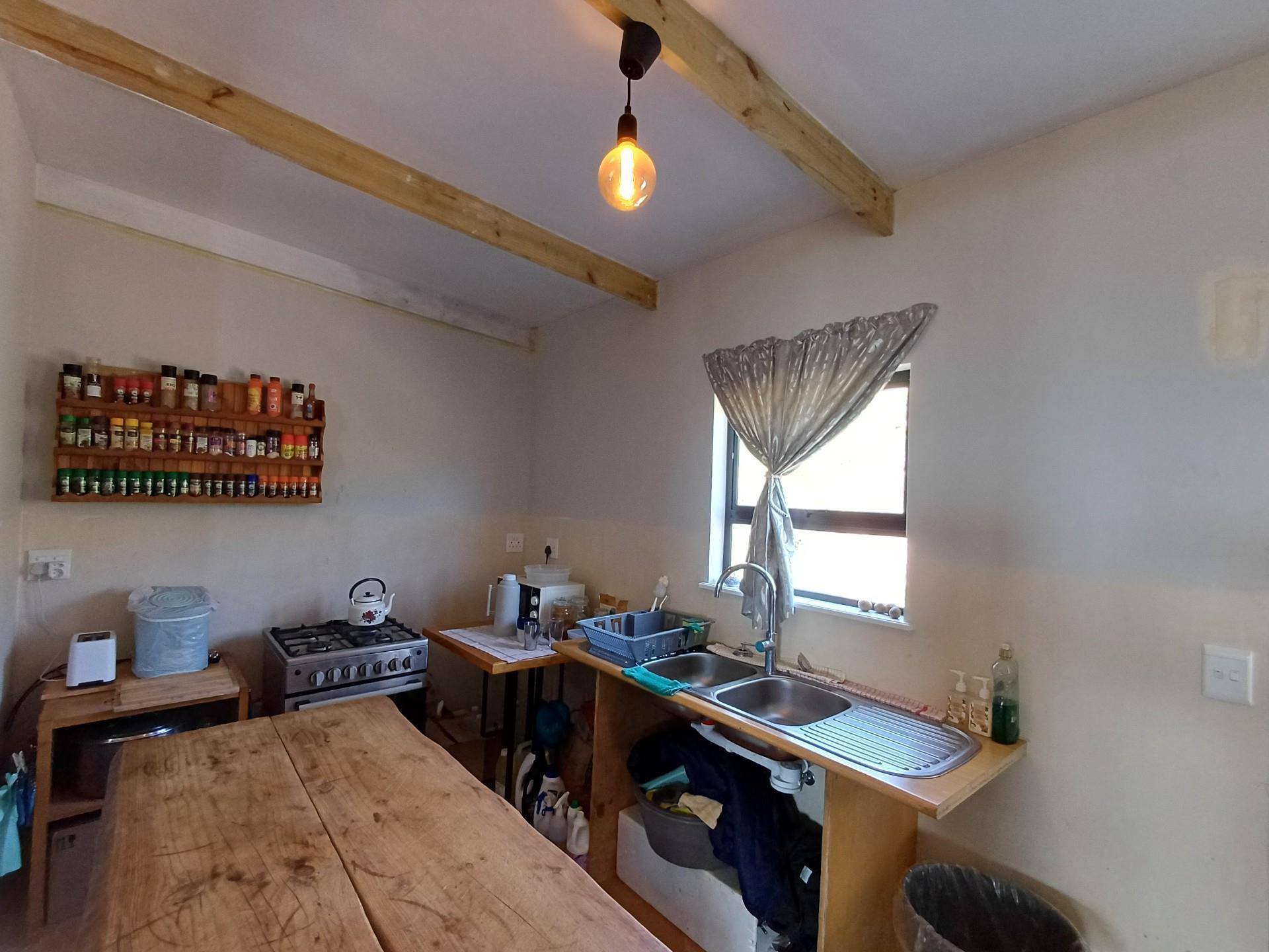 Image 2 of 6
