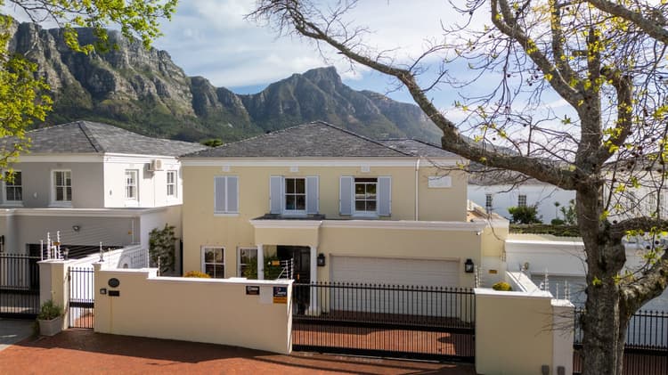 Main property image