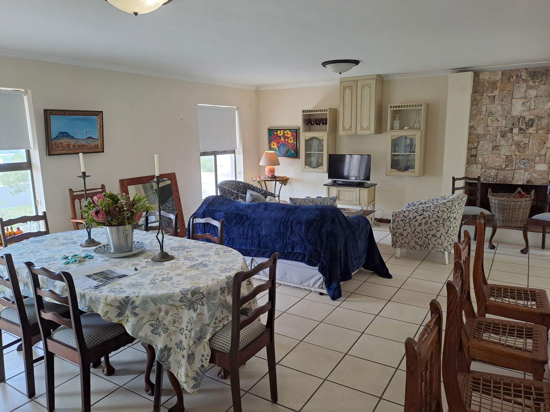 Image 4 of 6