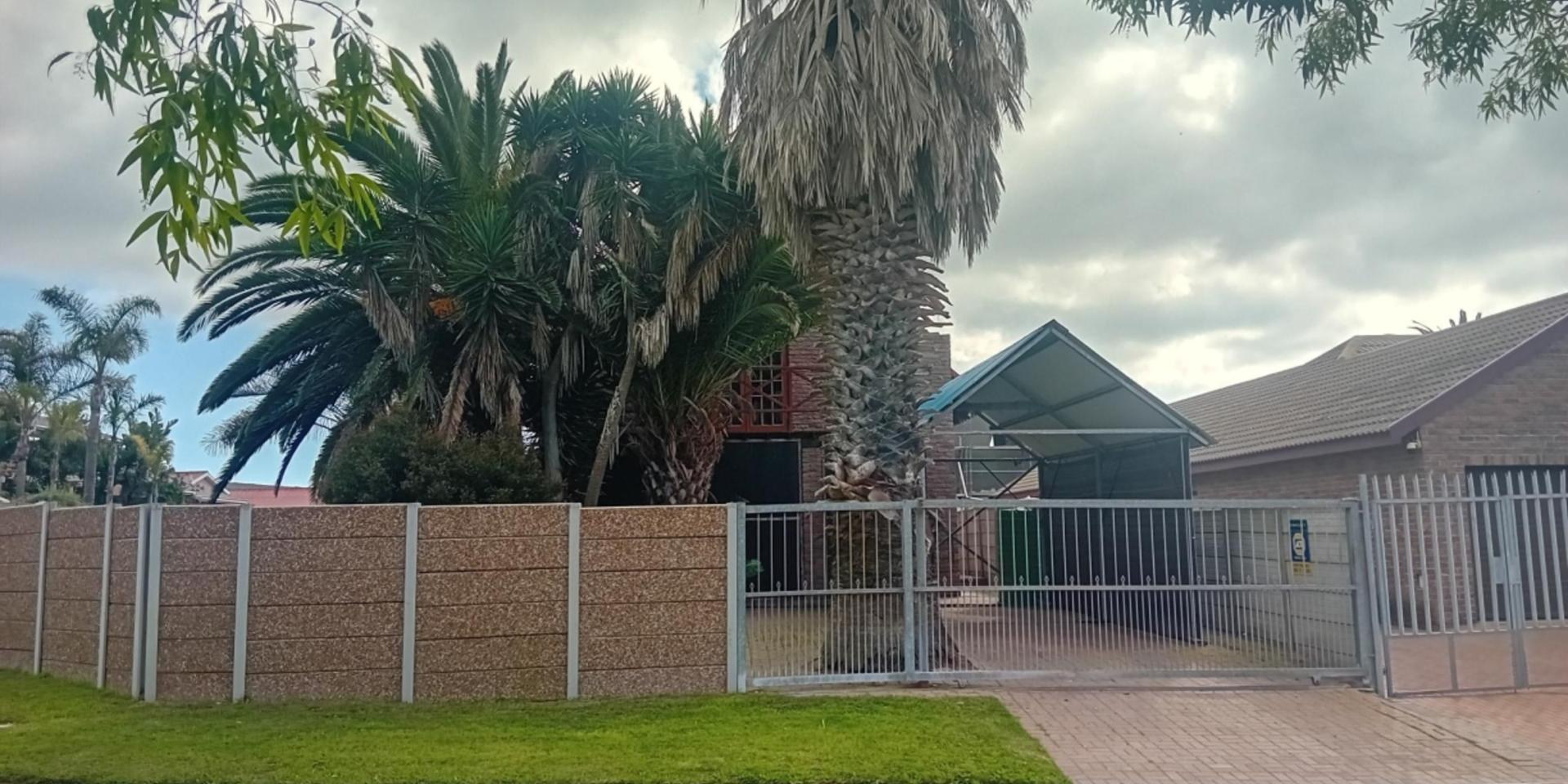 Image 3 of 6