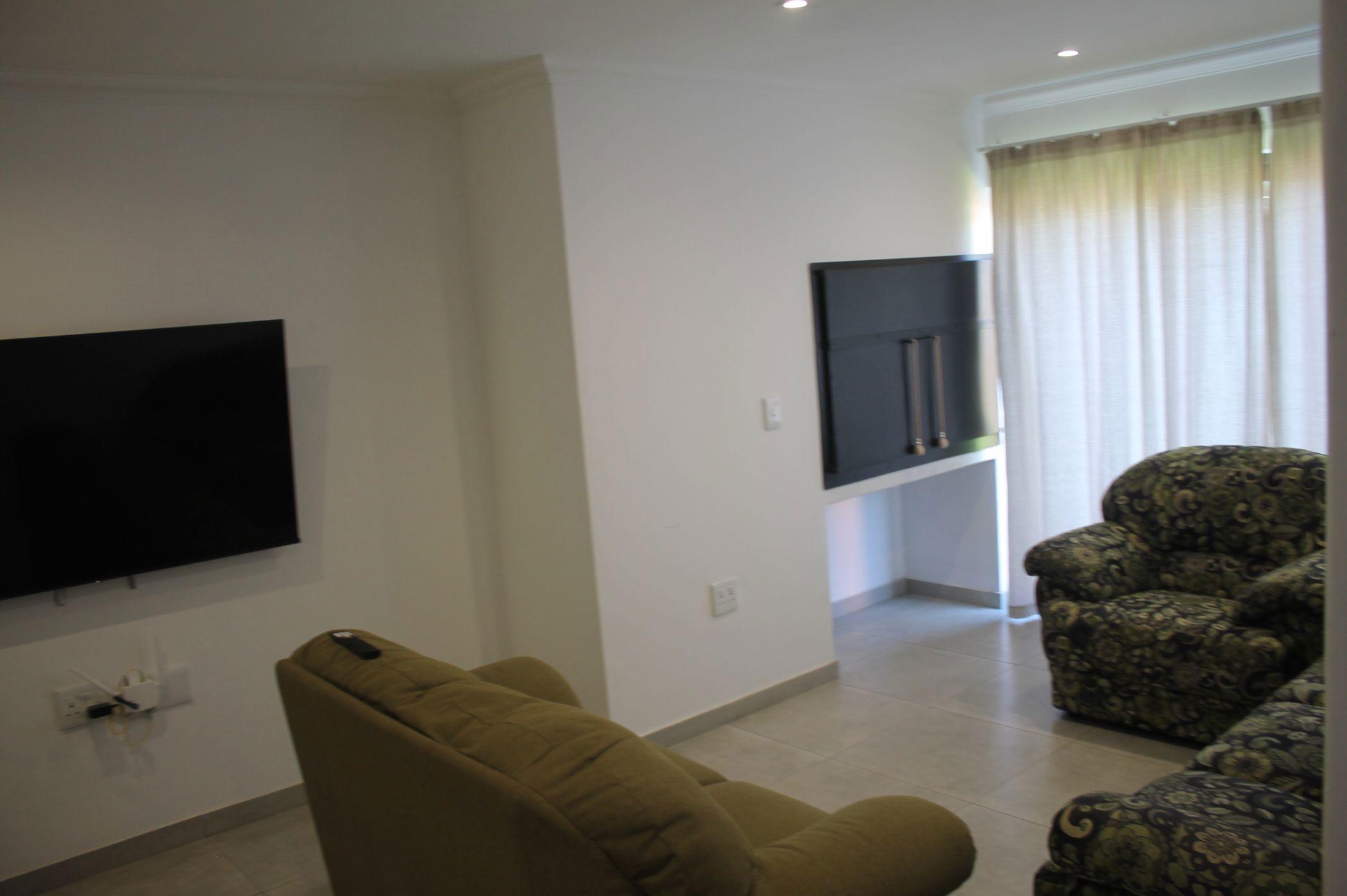 Image 4 of 6