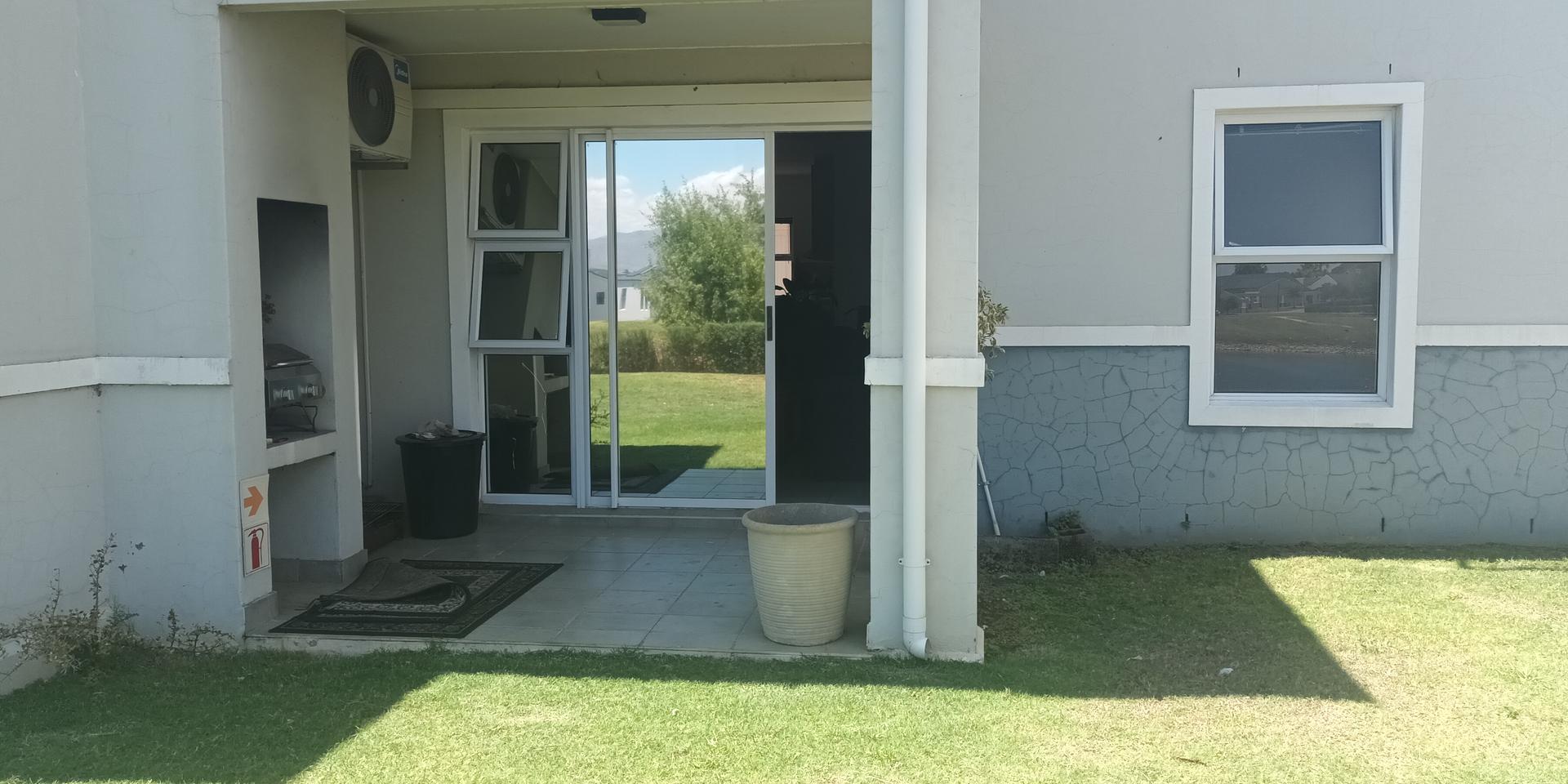 Image 5 of 6