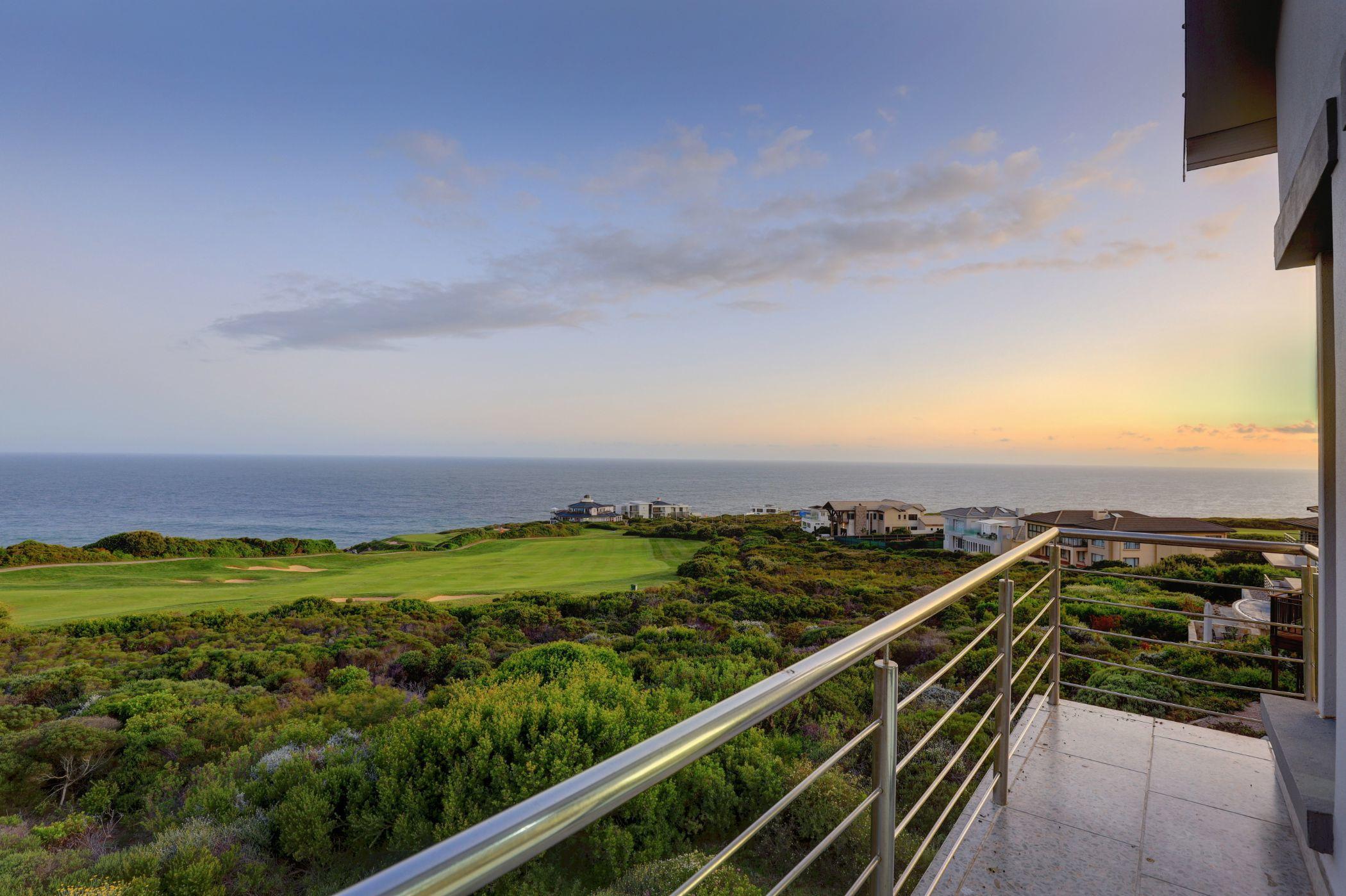Image 4 of 6