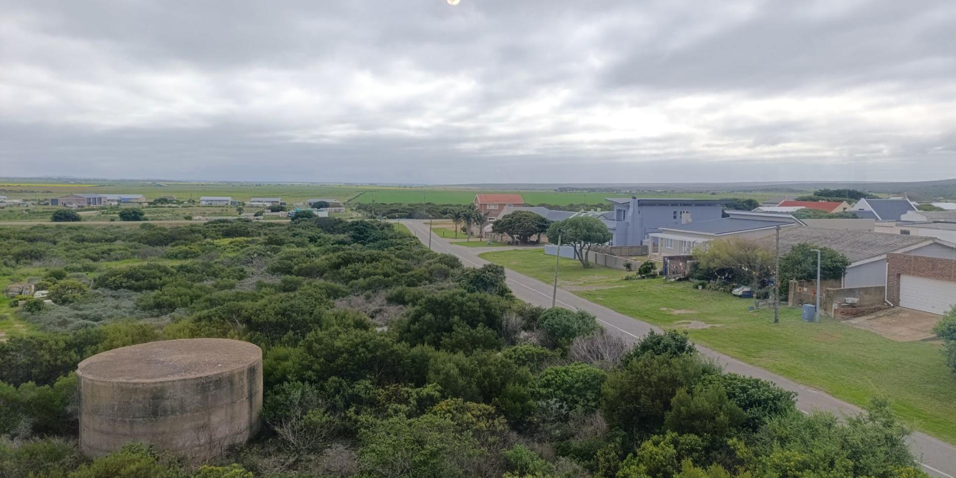 Image 4 of 6