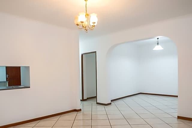 Image 5 of 6
