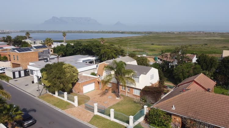 Main property image