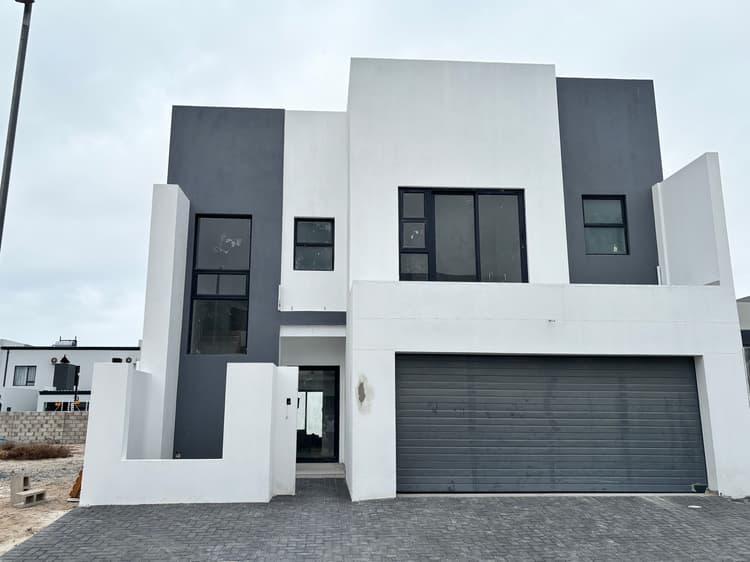 Main property image