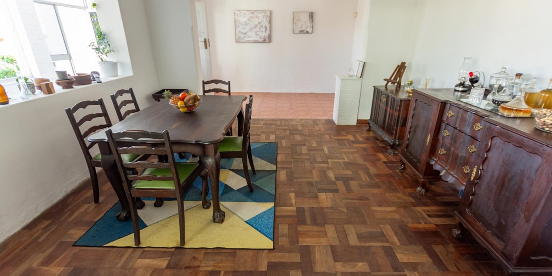 Image 4 of 6