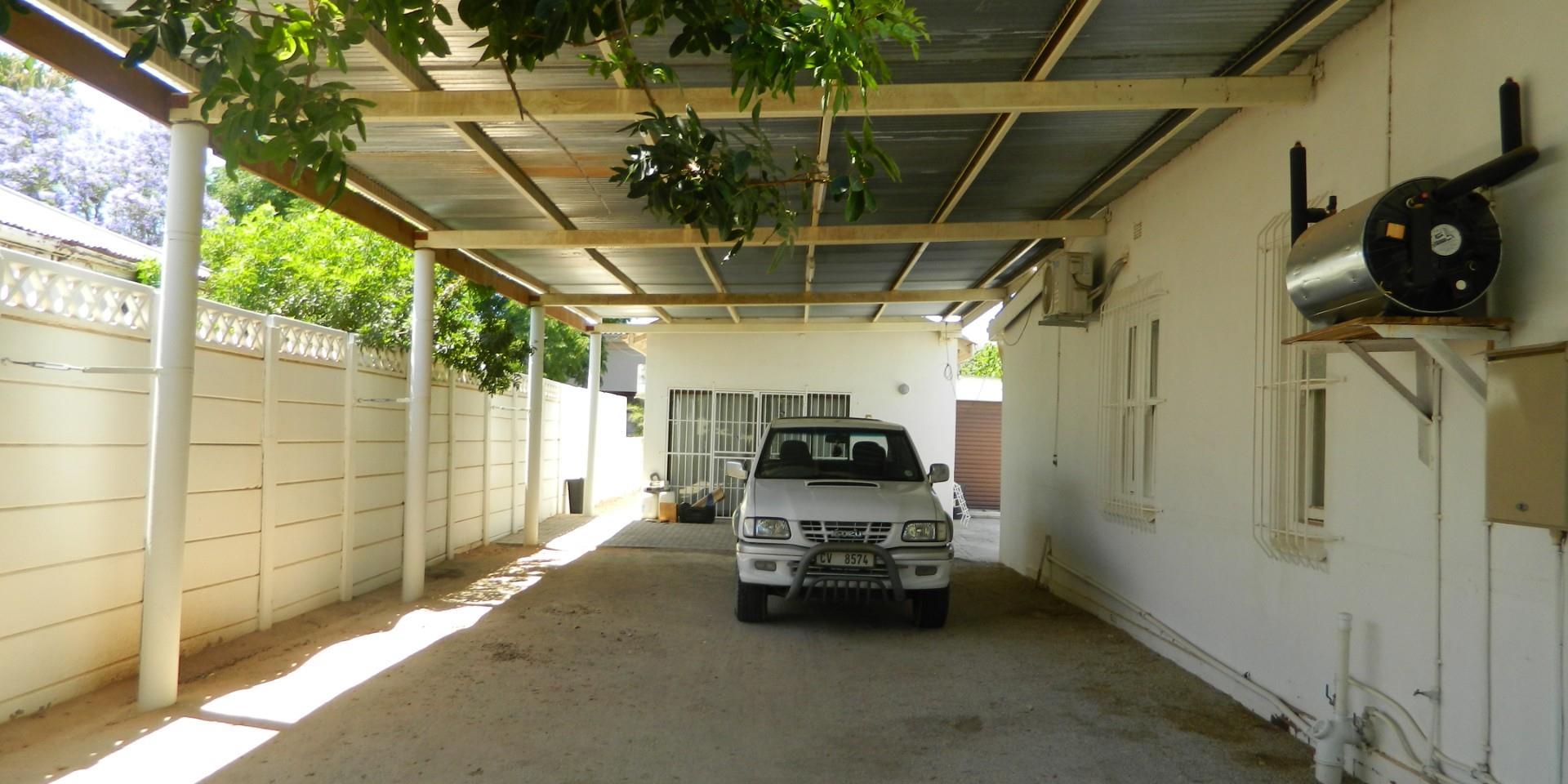 Image 2 of 6