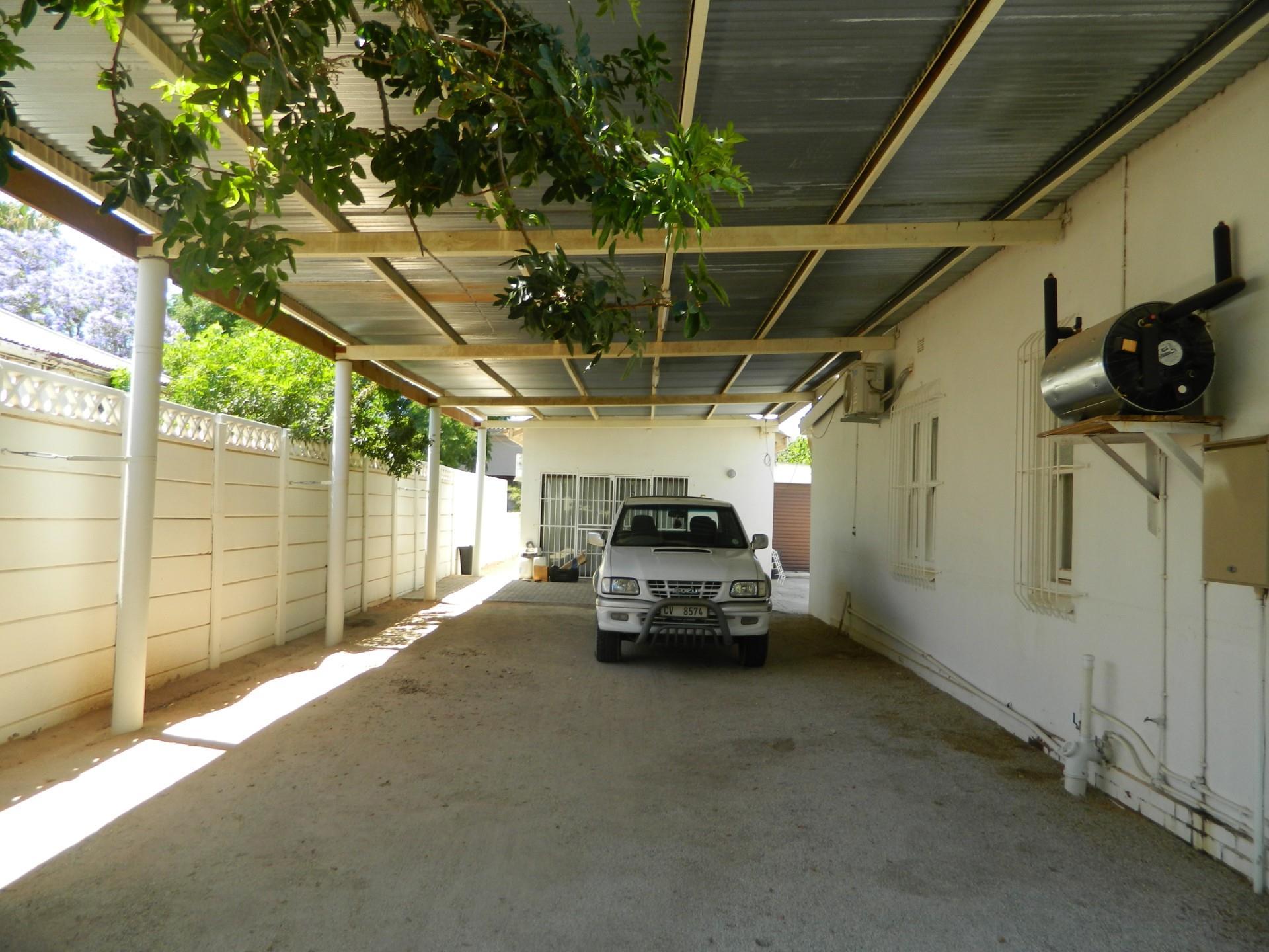 Image 2 of 6