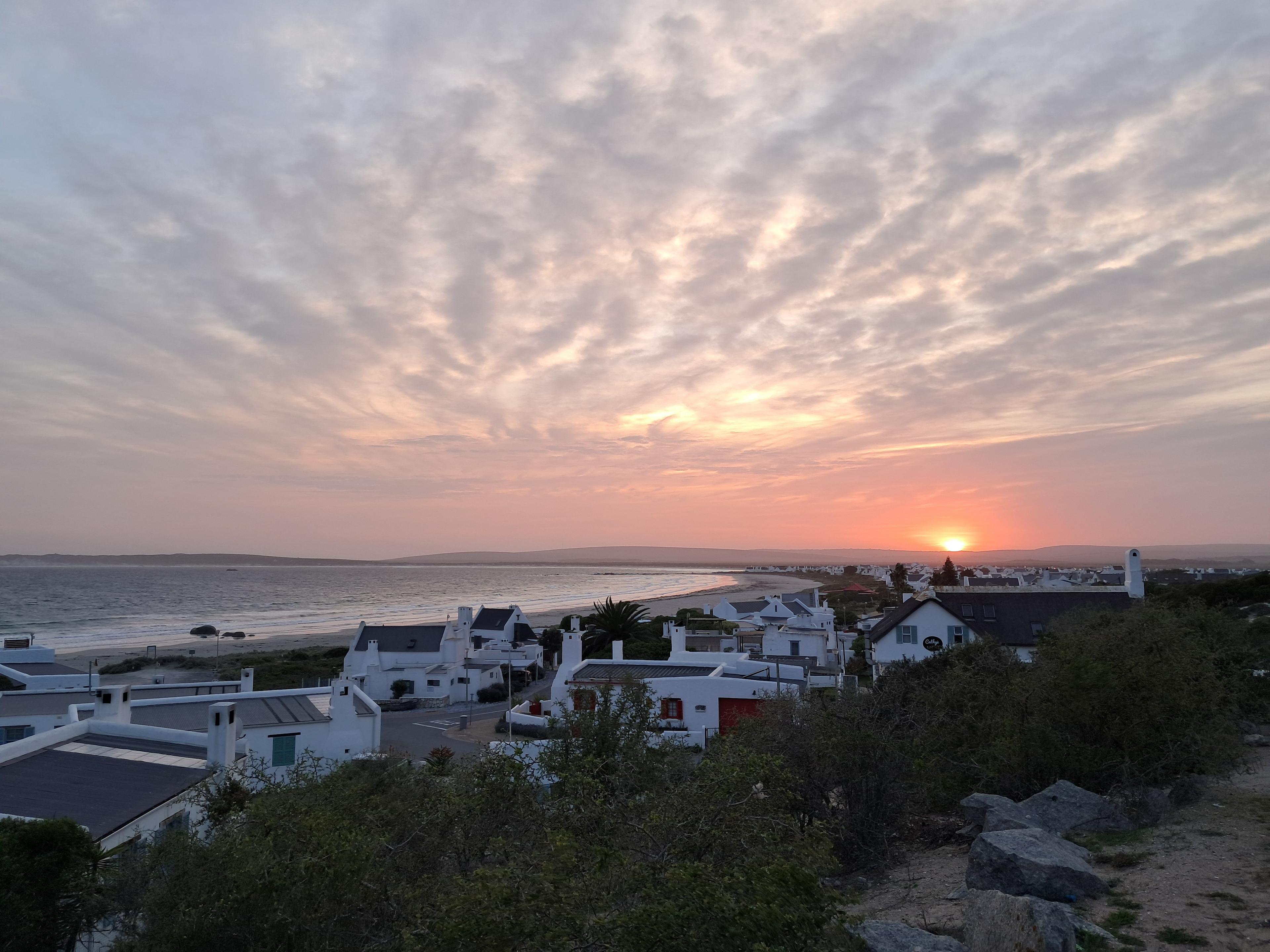 Image 4 of 6