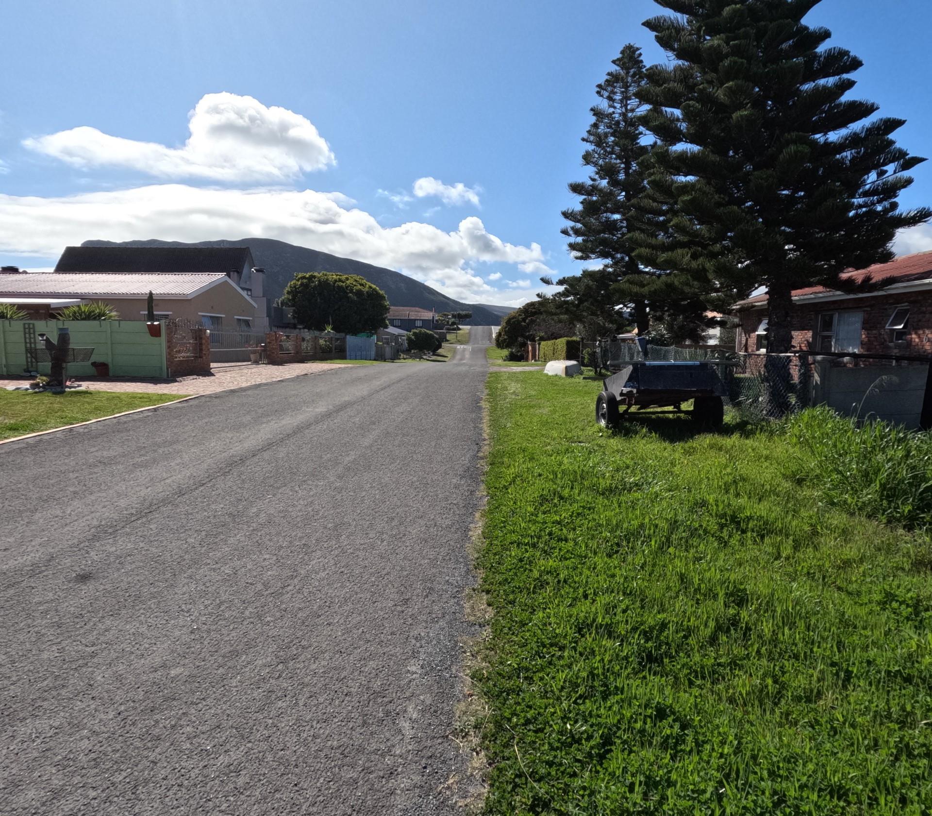 Image 2 of 6
