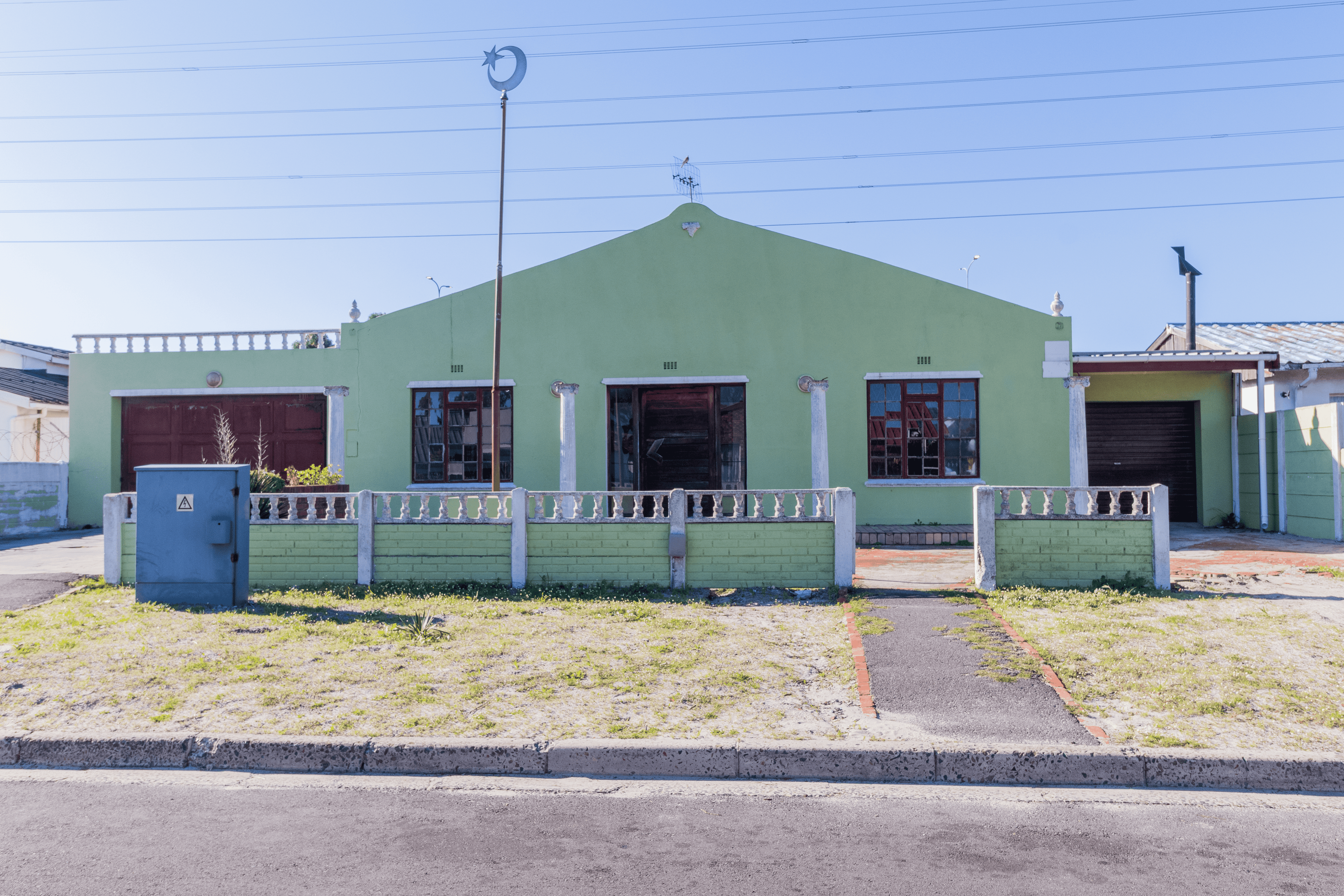 Image 1 of 6