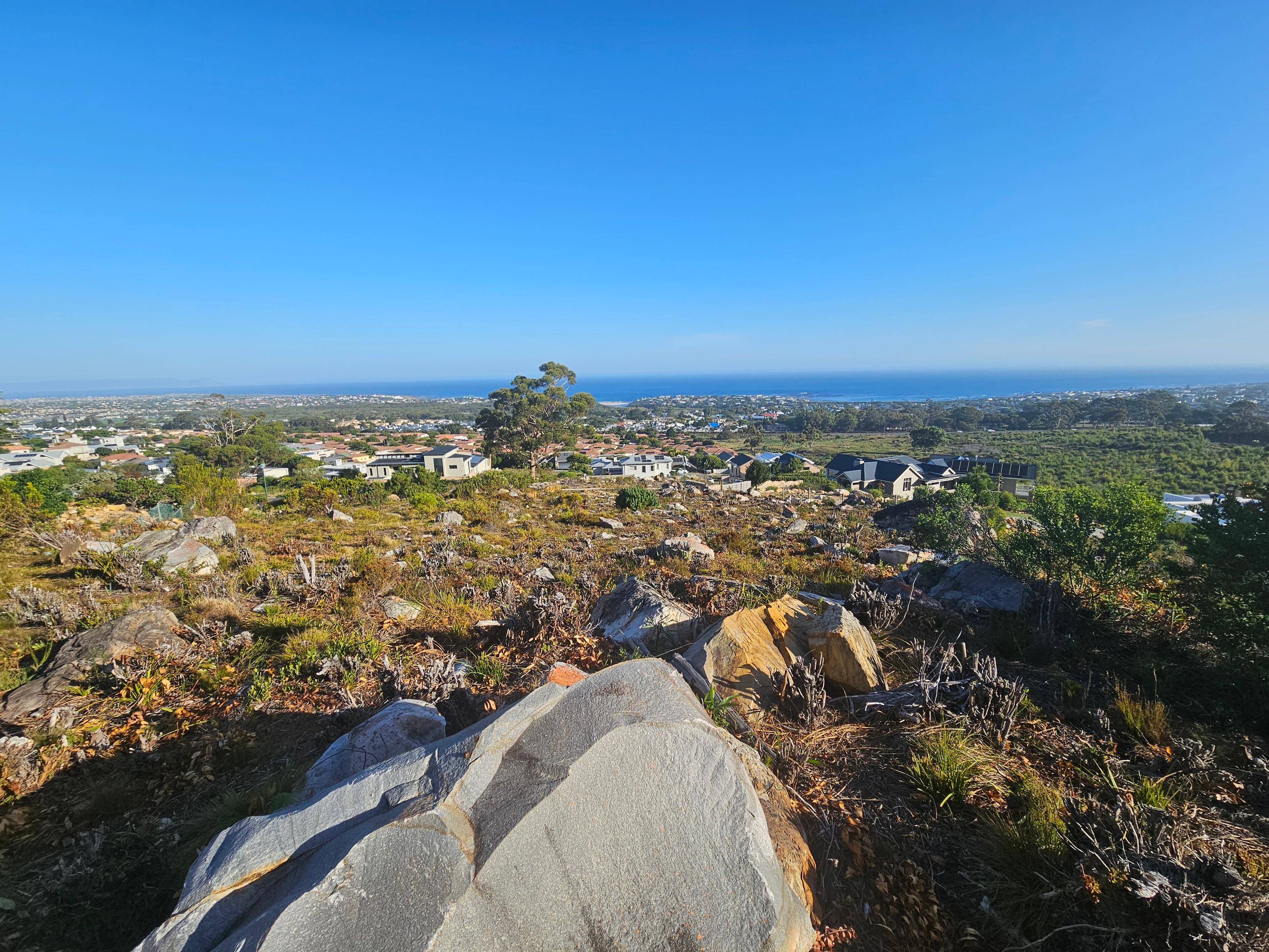 Image 4 of 6