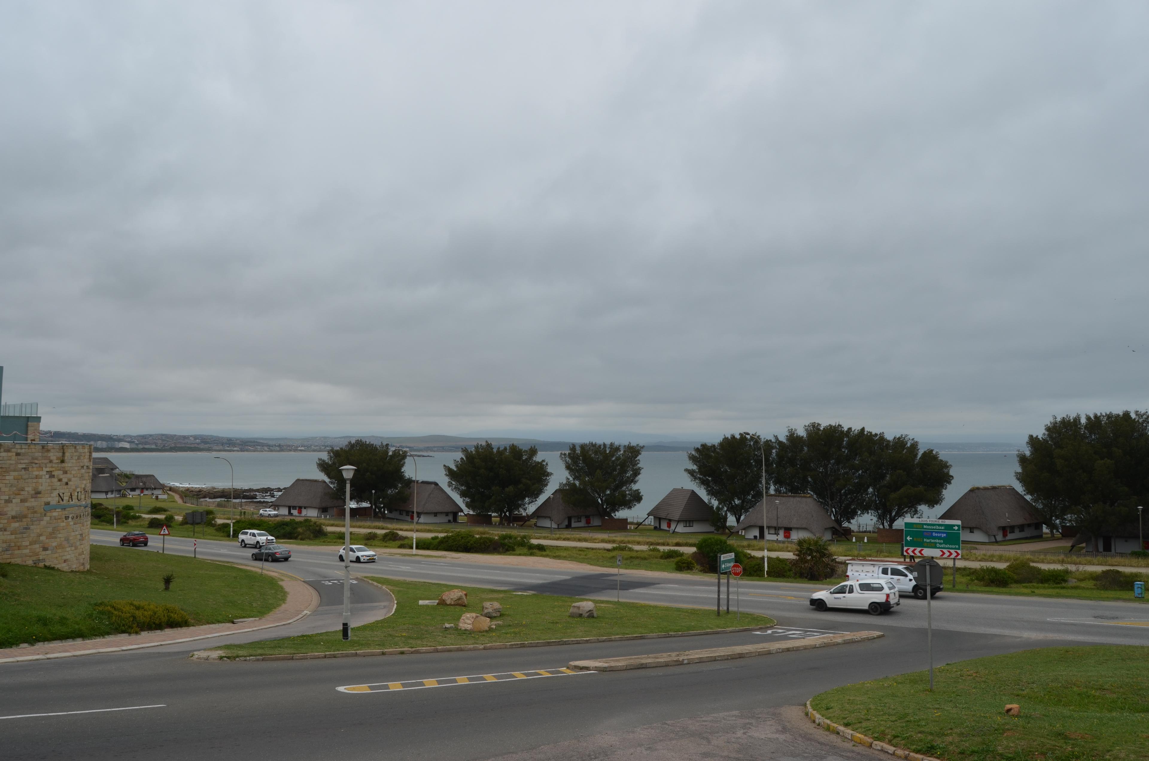 Image 4 of 6