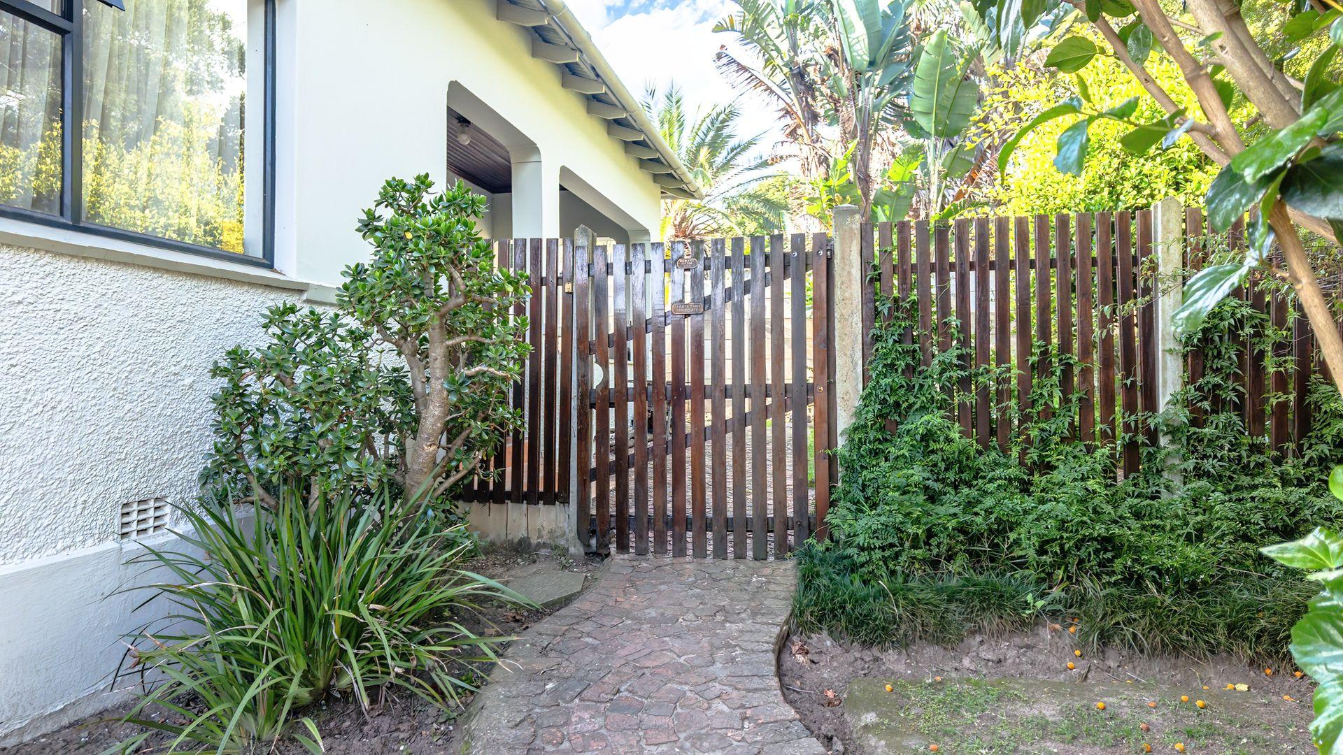 Image 4 of 6