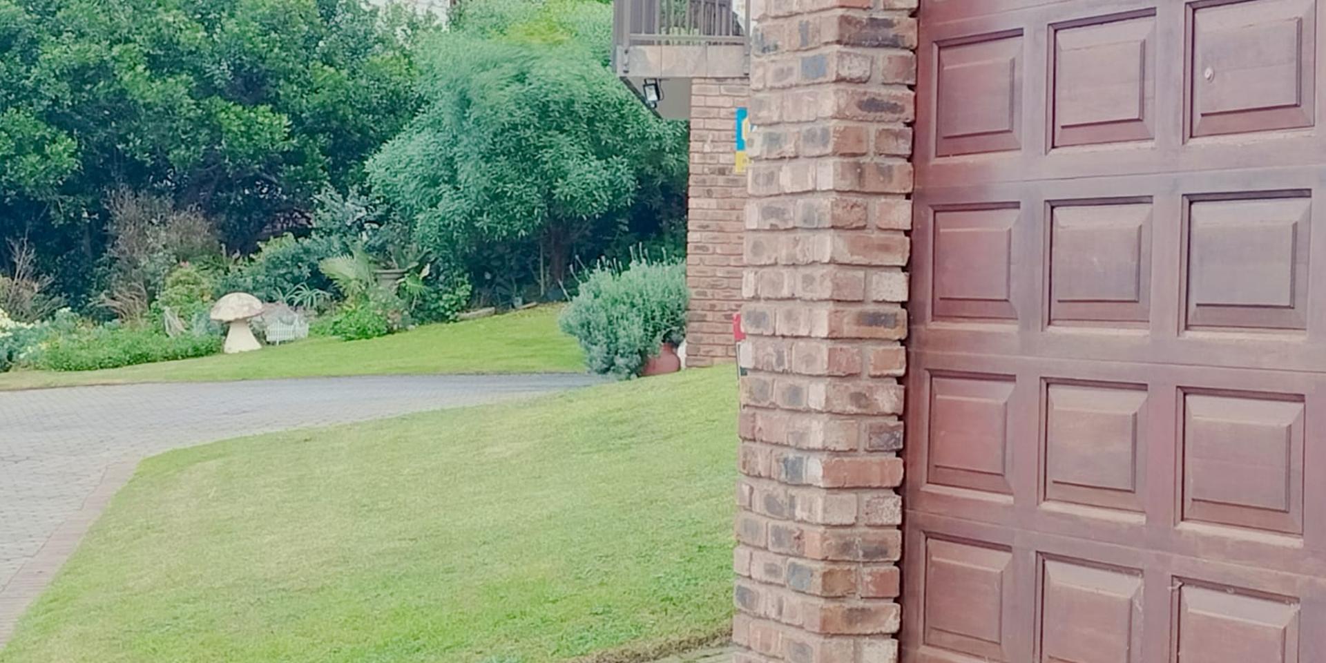 Image 3 of 6