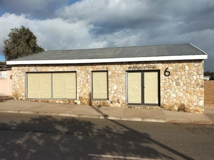 Main property image