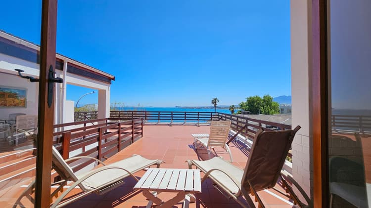 Main property image
