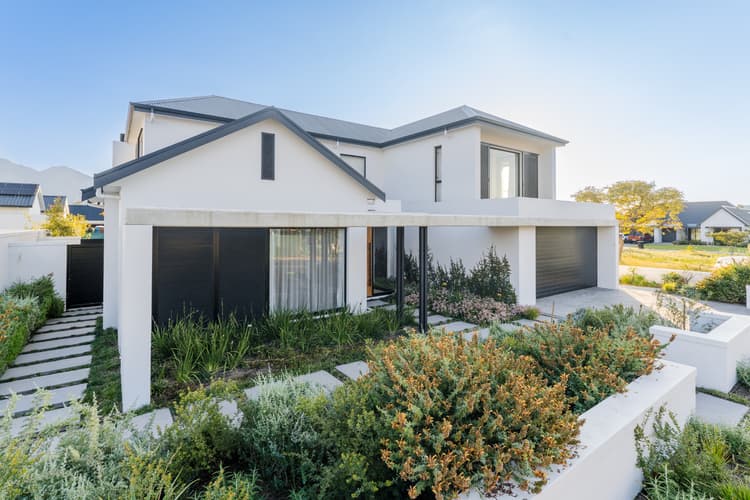 Main property image
