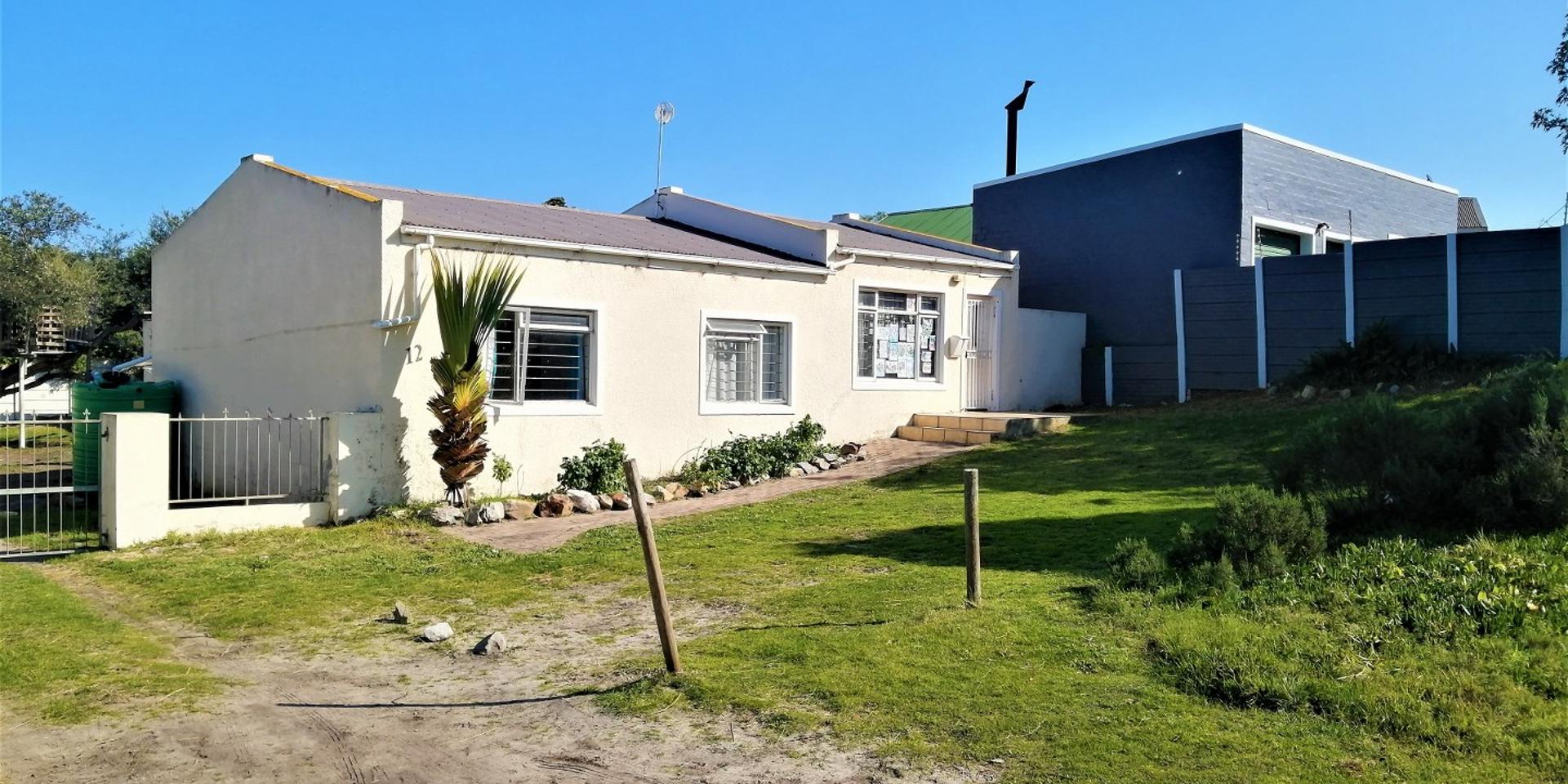 Image 2 of 6