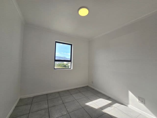Image 5 of 6