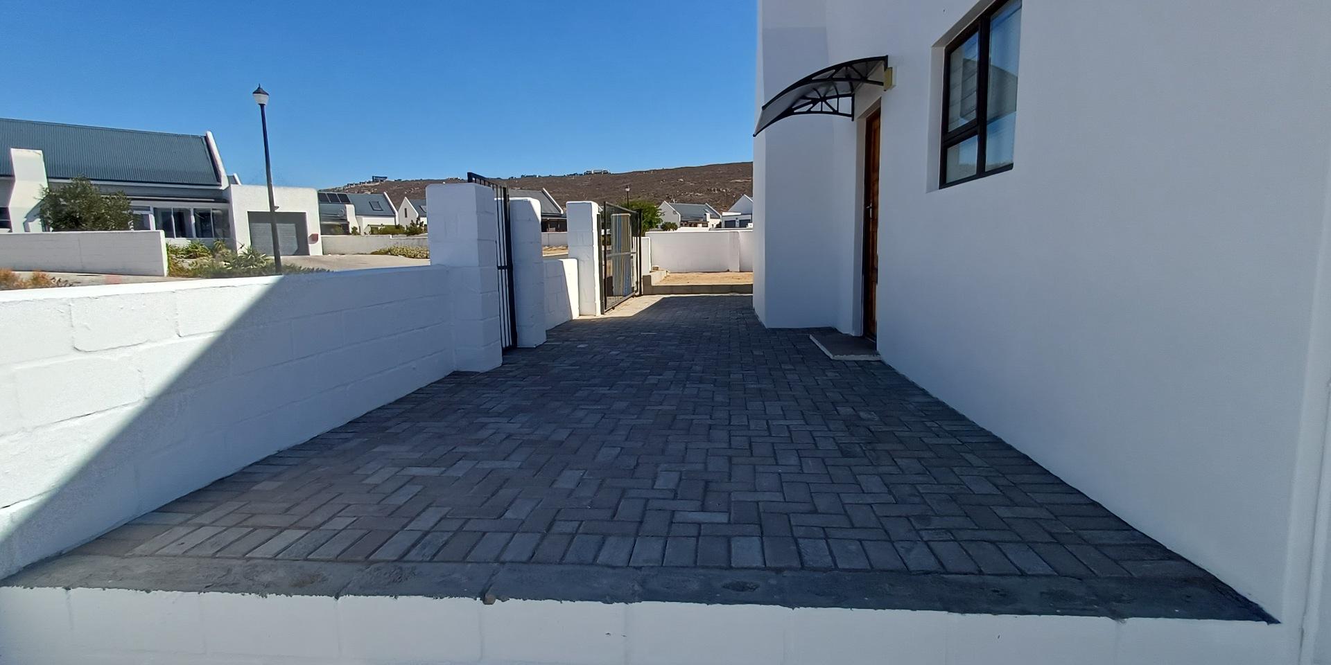 Image 4 of 6