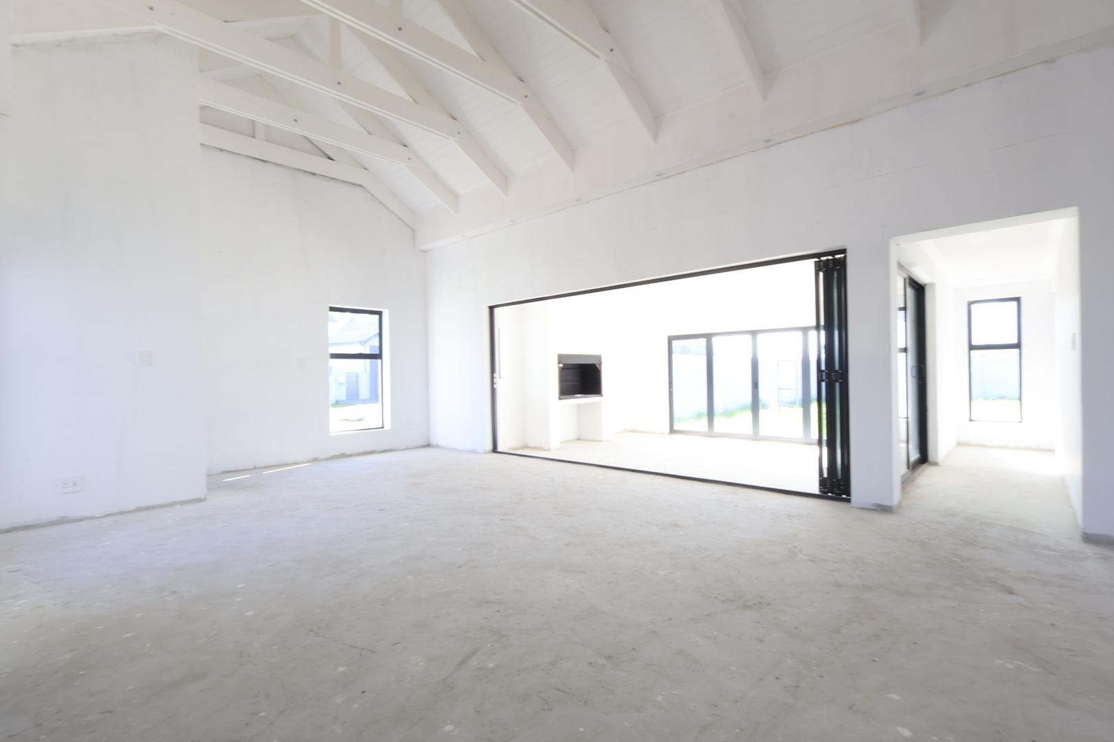 Image 4 of 6