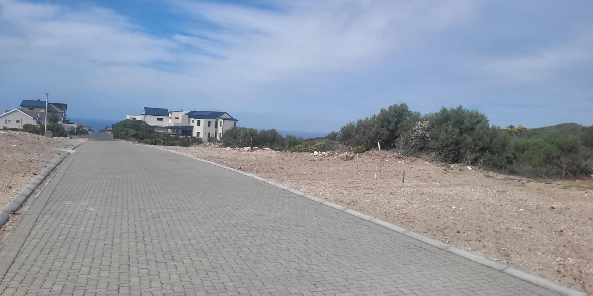 Image 4 of 6