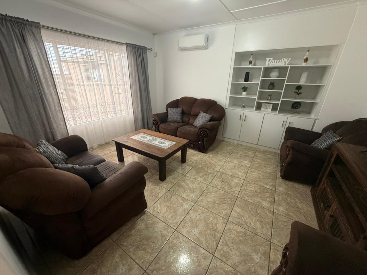 Image 2 of 6