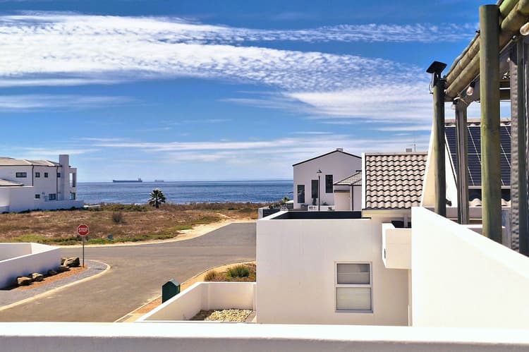 Main property image