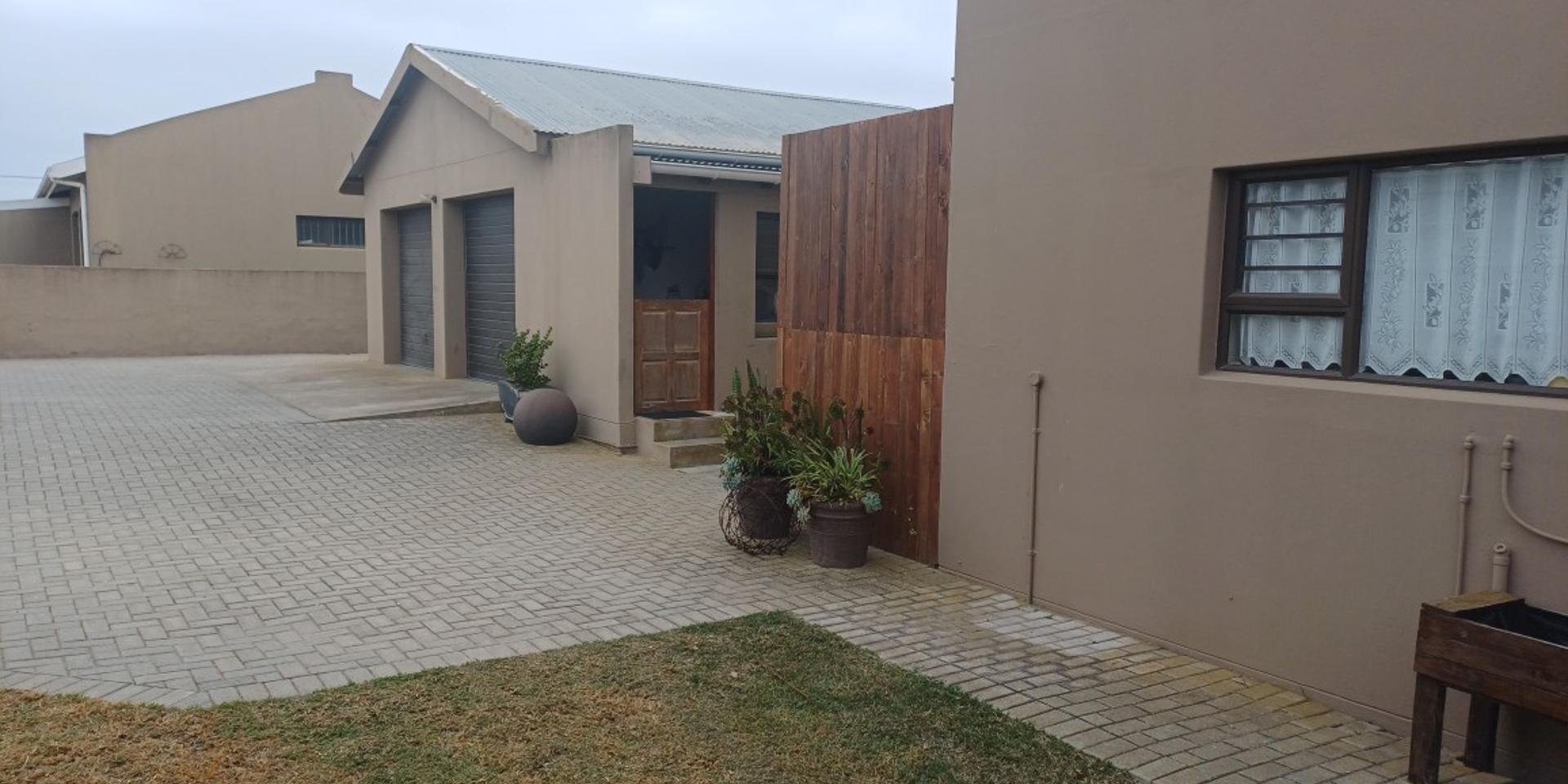 Image 2 of 6