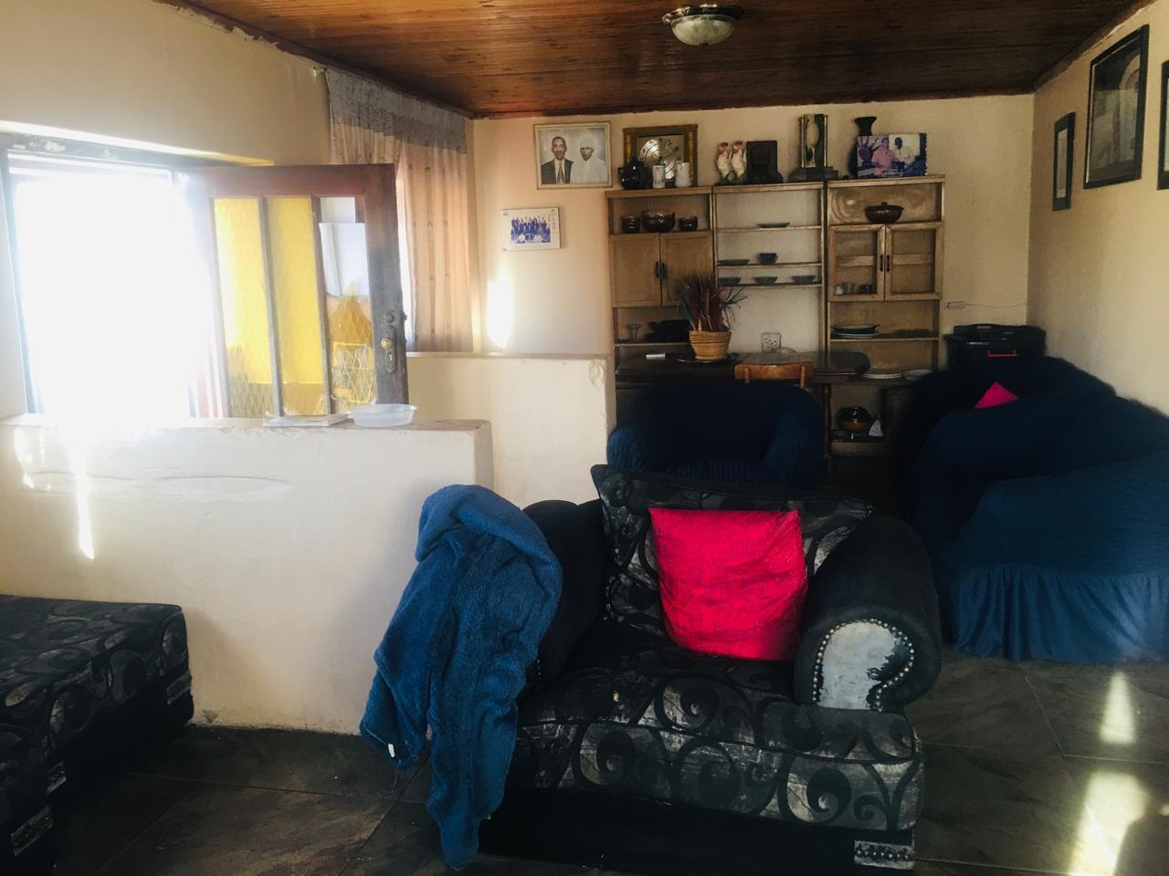 Image 4 of 6