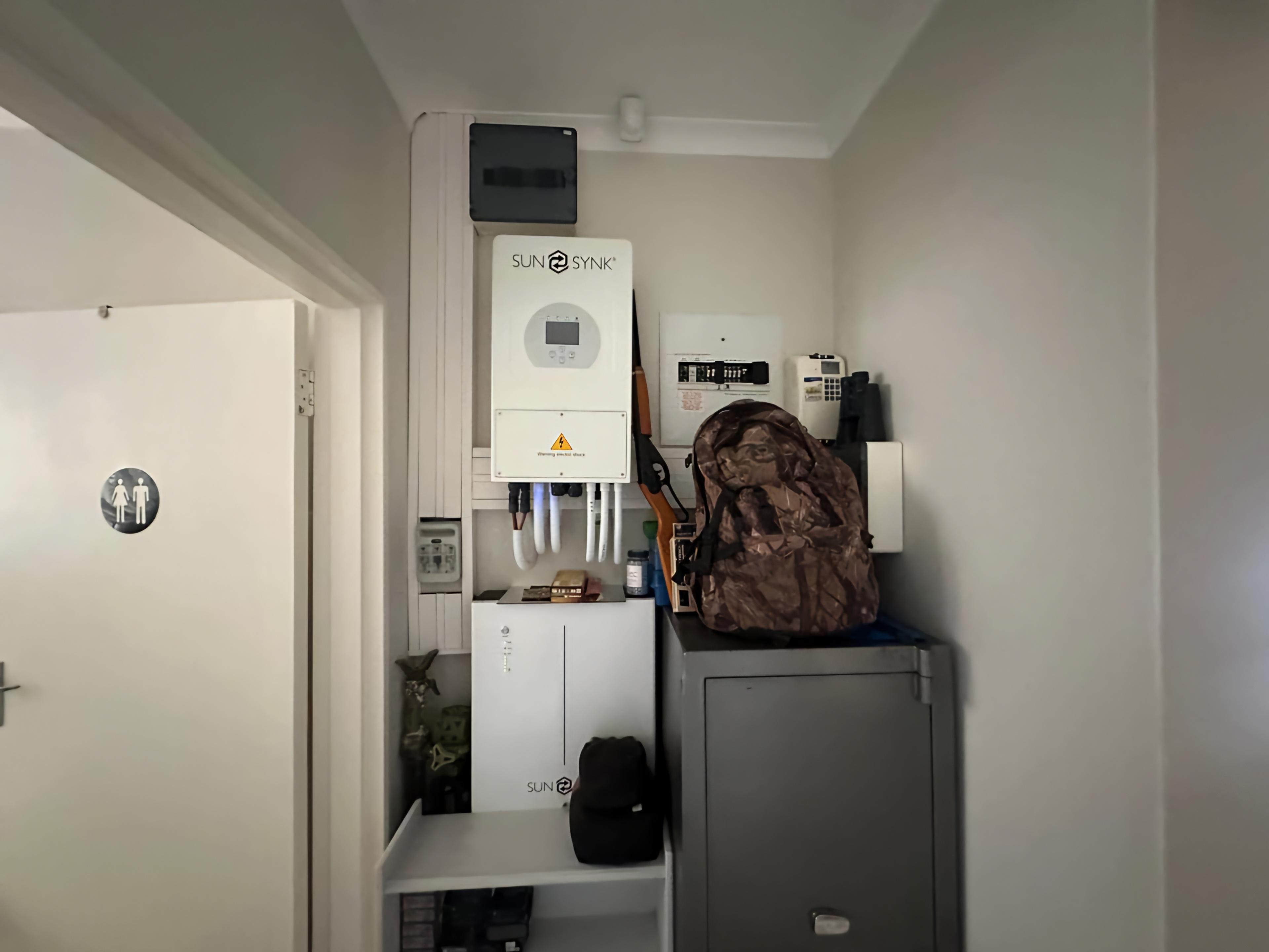 Image 1 of 6