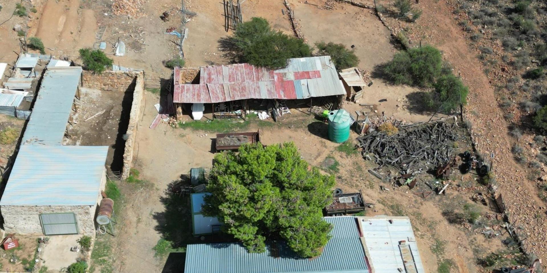 Image 3 of 6