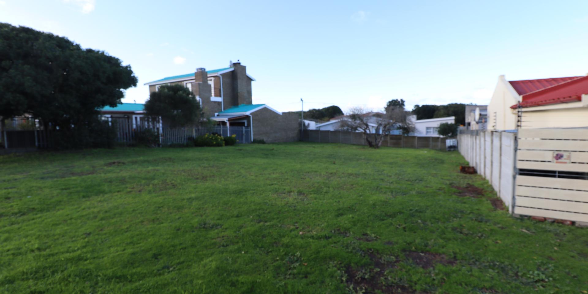 Image 2 of 6