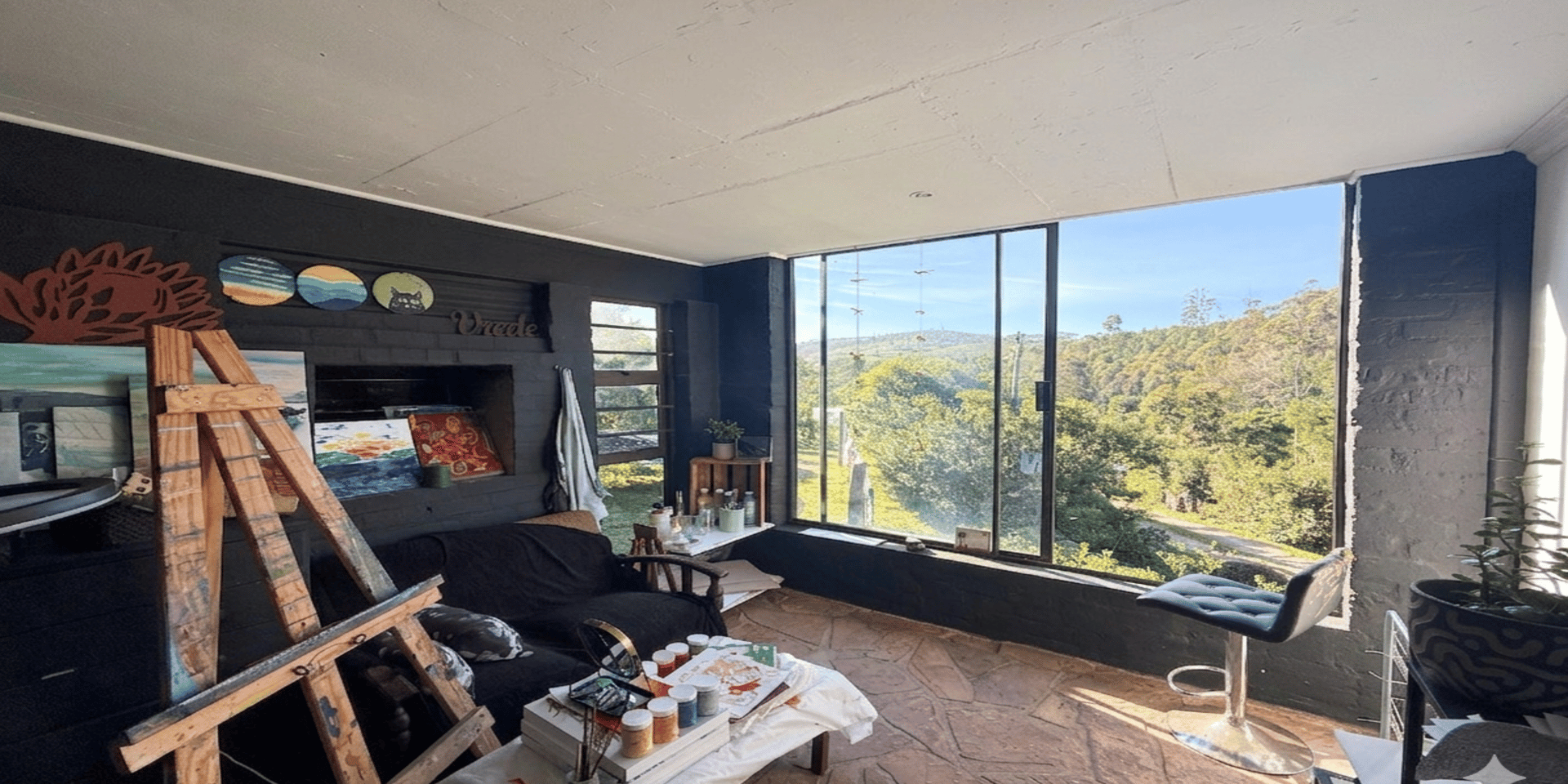 Image 4 of 6