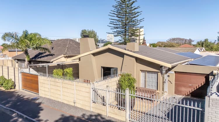 Main property image