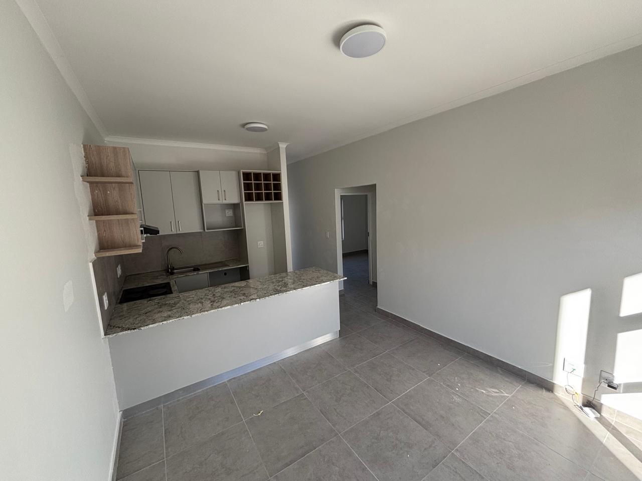 Image 4 of 6