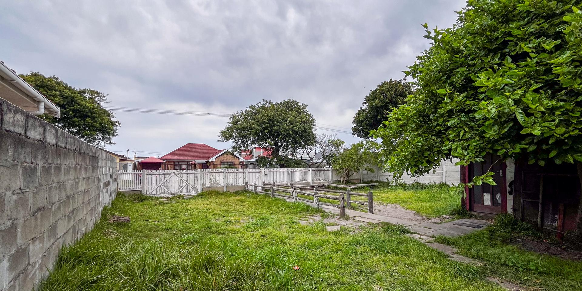 Image 2 of 6