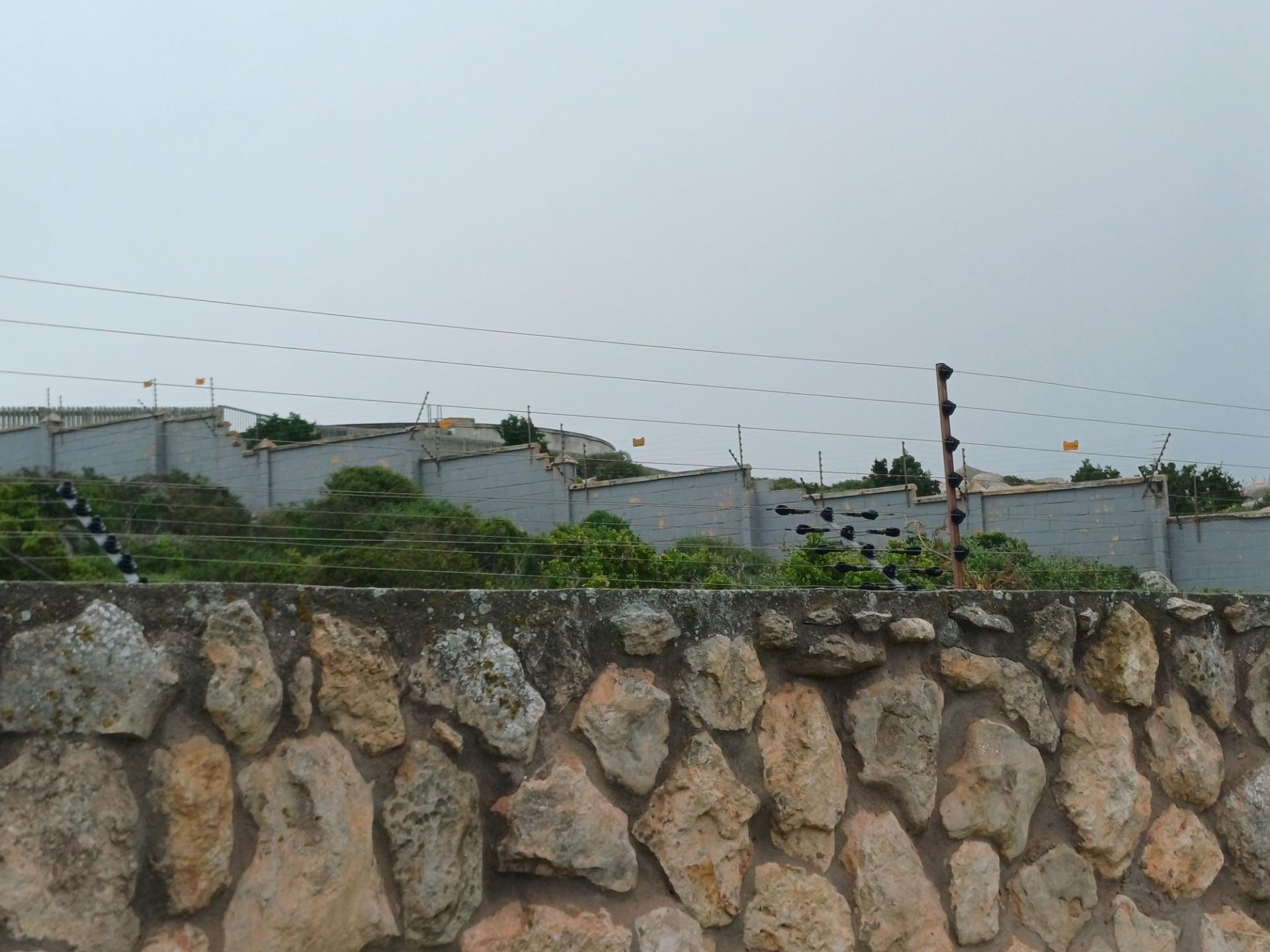 Image 4 of 6