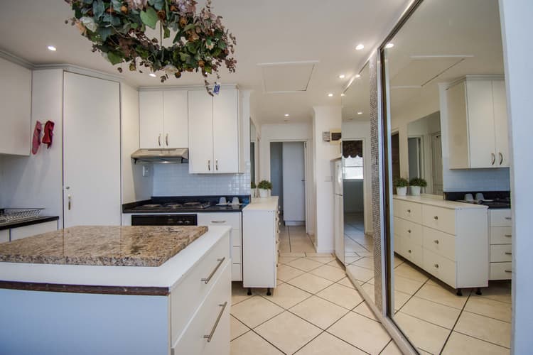Main property image