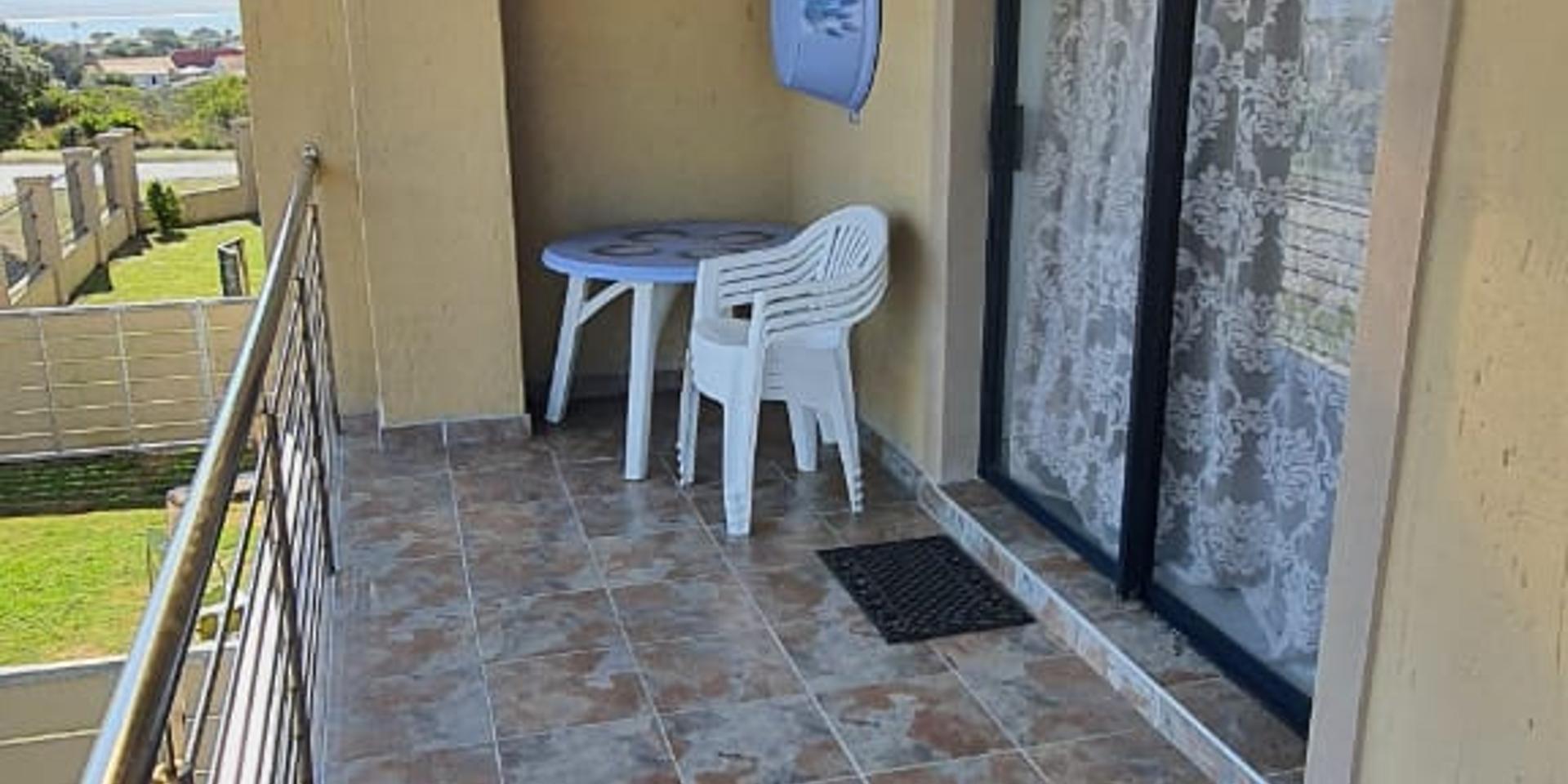 Image 2 of 6