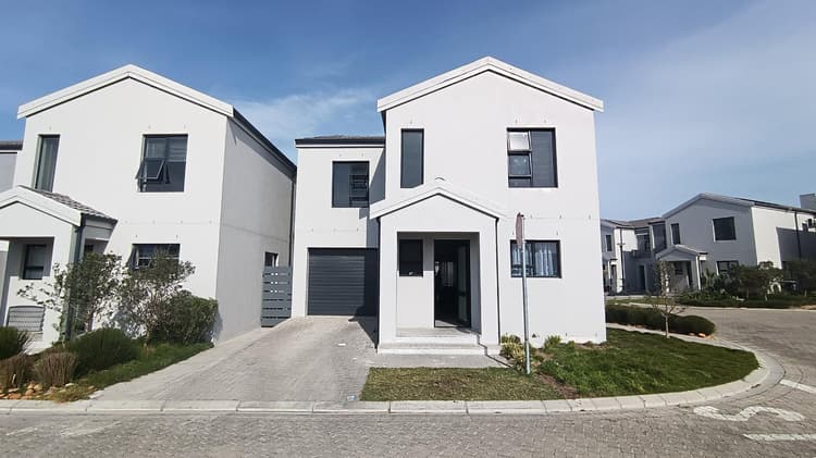 Main property image